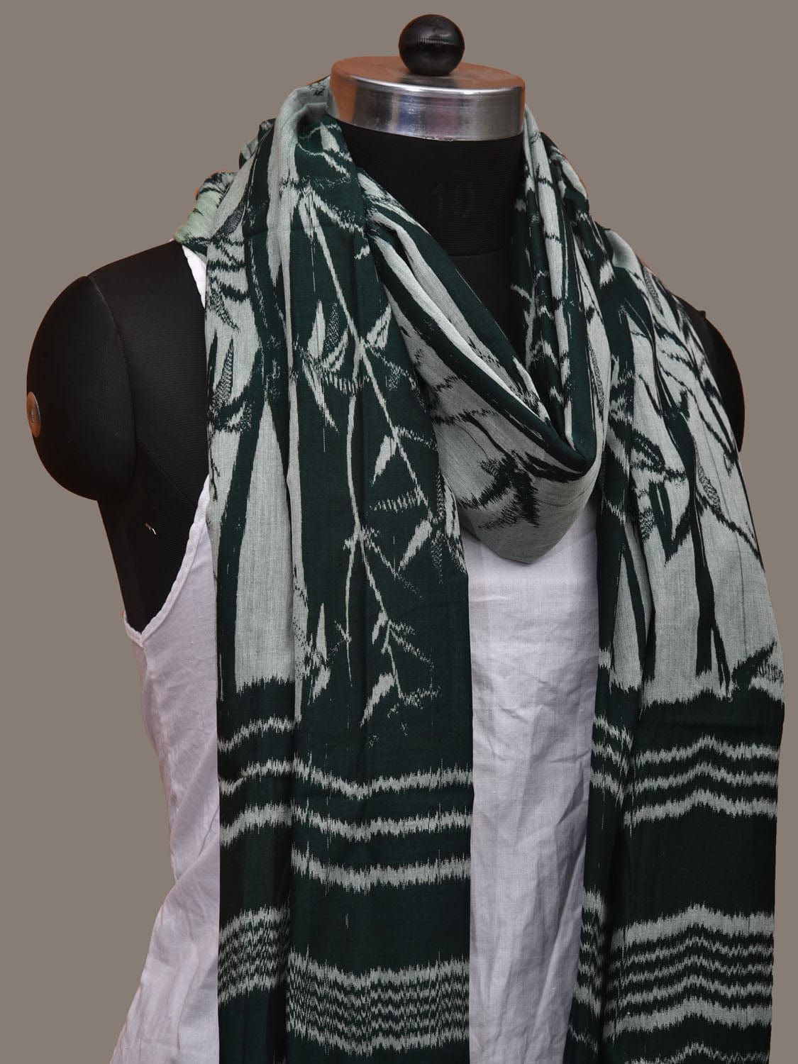 Dark Green Pochampally Ikat Cotton Handloom Dupatta with Bamboo Design ds3067