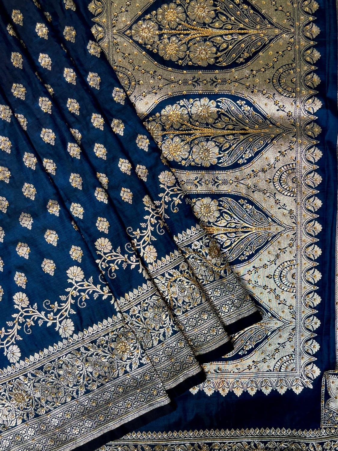 Dark Royal Blue Banaras Katan Silk Saree with Body Butti and Stone Work Design b0374ds