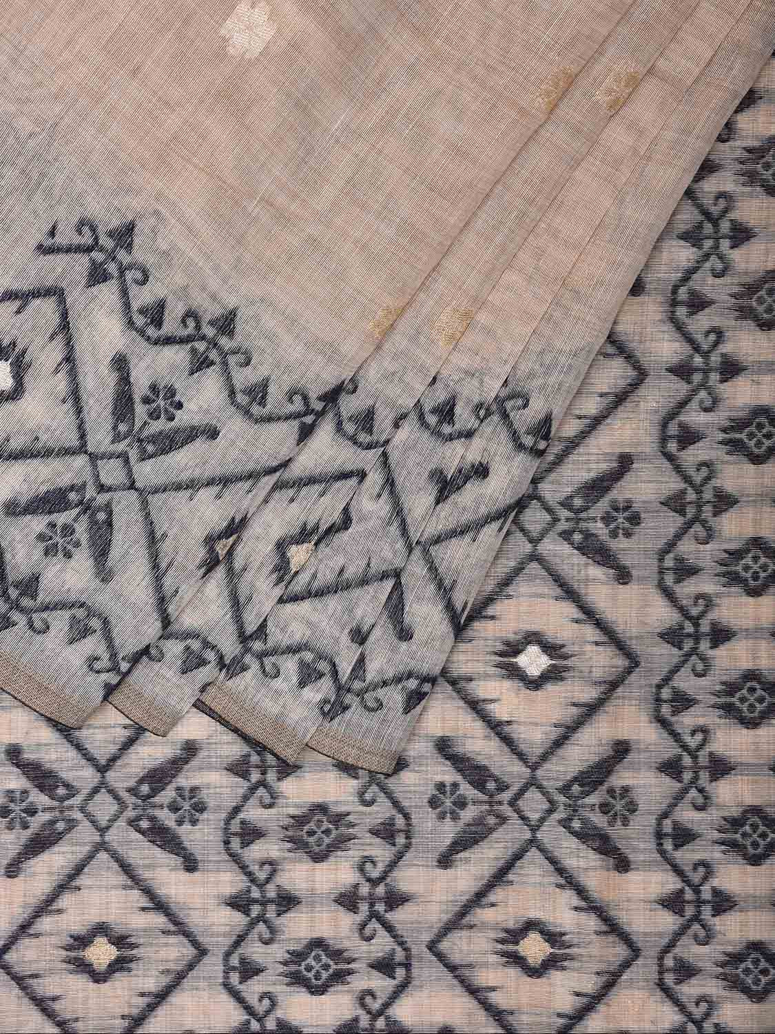 Cream Dhakai Jamdani Cotton Viscose Saree with Geometric Pallu and Border Design dj0028
