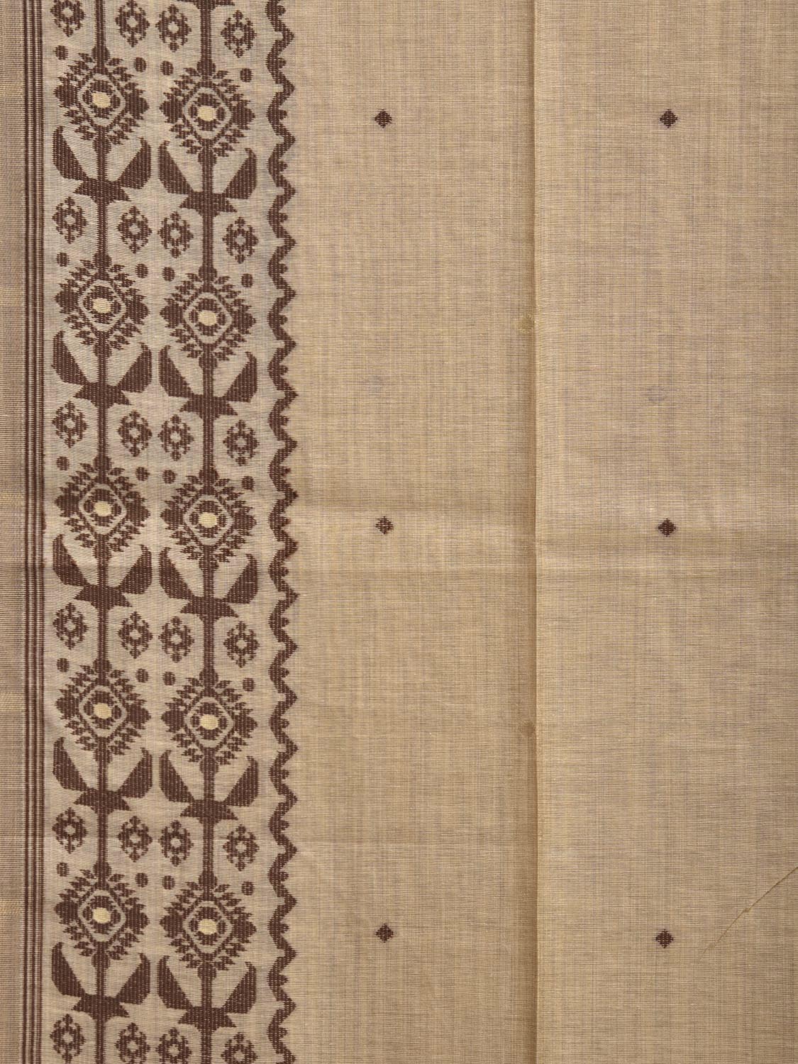 Cream and Fawn Dhakai Jamdani Cotton Viscose Saree with Jamdani Cut Work Design dj0165