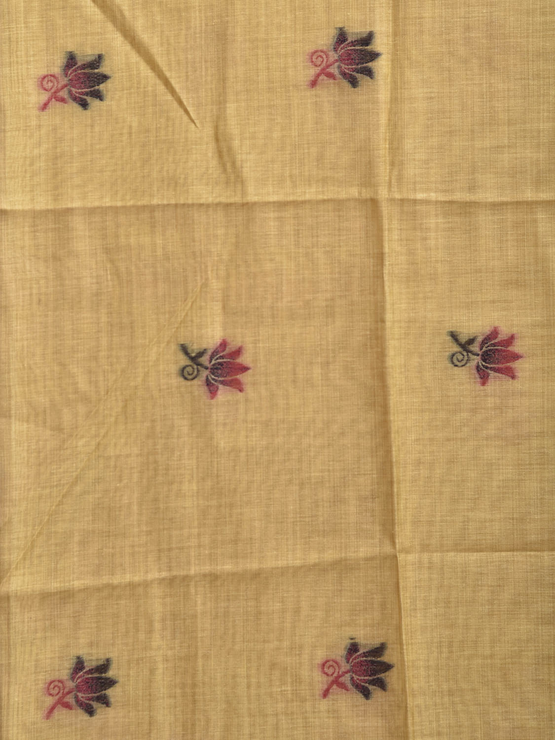 Light Yellow Dhakai Jamdani Cotton Viscose Saree with Lotus Buta and Pallu Design dj0170