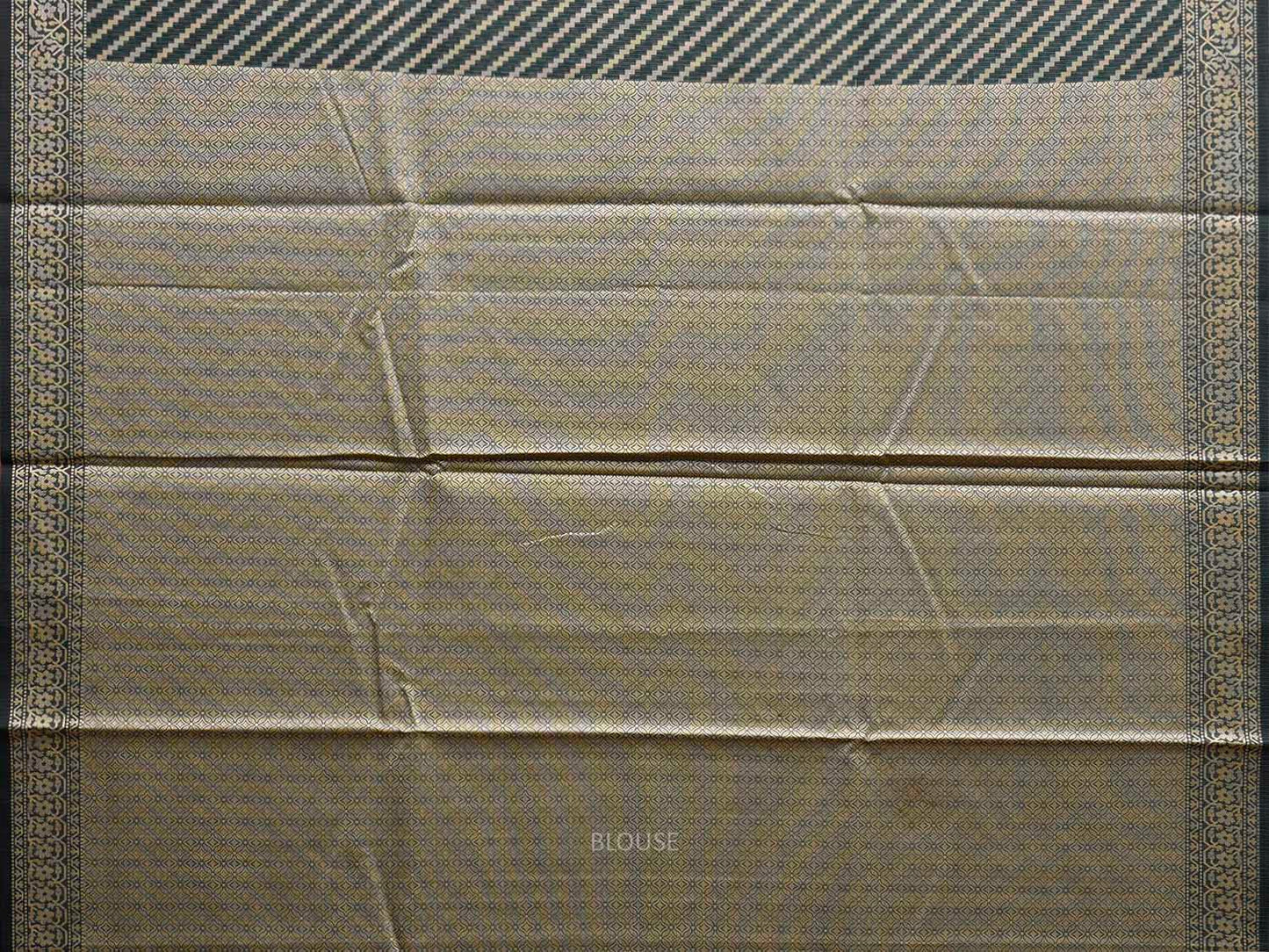 Dark Green Dhakai Jamdani Cotton Viscose Saree with Diagonal and Floral Pallu Design dj0181