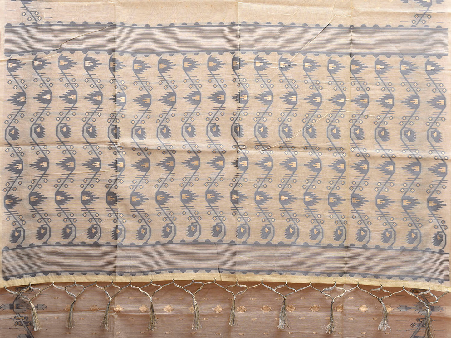 White and Grey Dhakai Jamdani Cotton Viscose Saree with Border and Pallu Design dj0191