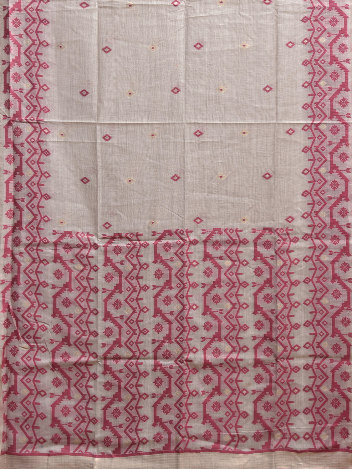 White and Red Dhakai Jamdani Cotton Viscose Saree with Geometric Border and Pallu Design dj0205