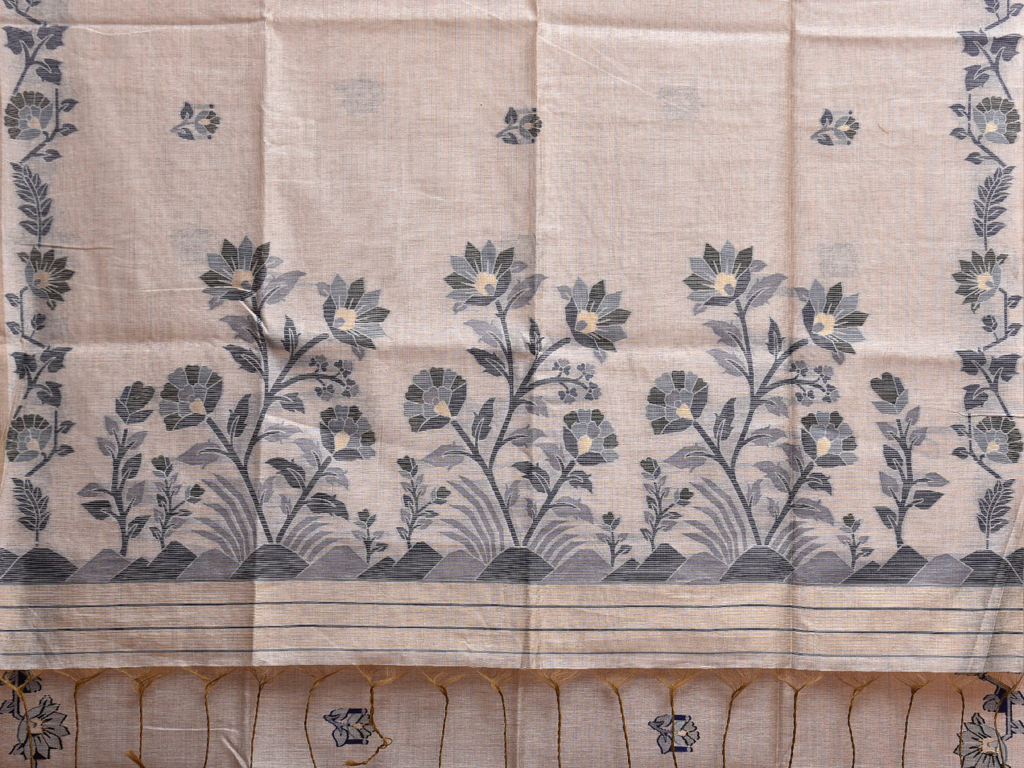 Light Khaki Dhakai Jamdani Cotton Viscose Saree with Floral Border and Pallu Design dj0209