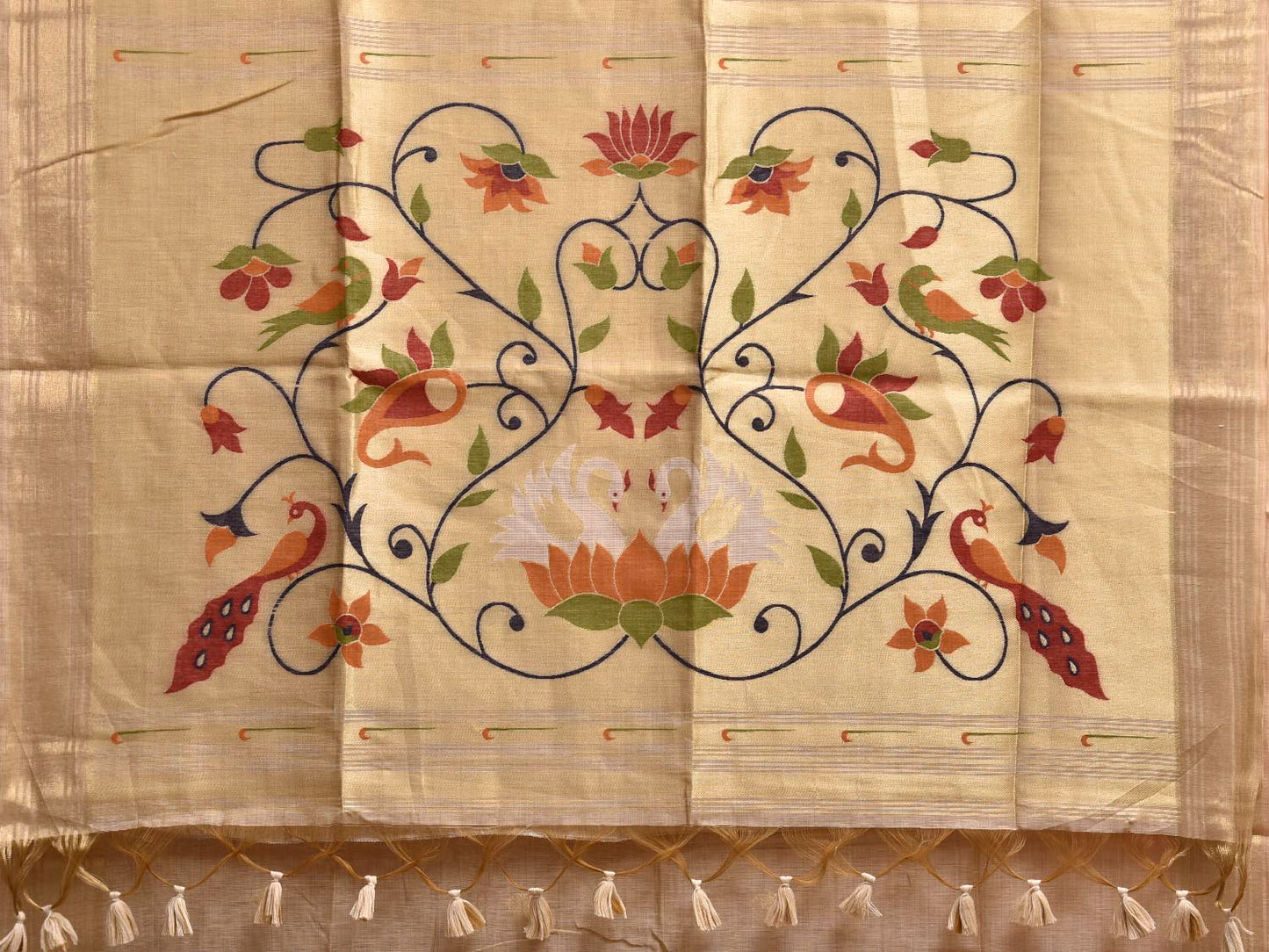 Cream Dhakai Jamdani Cotton Viscose Saree with Lotus Flowers and Birds Pallu Design dj0241