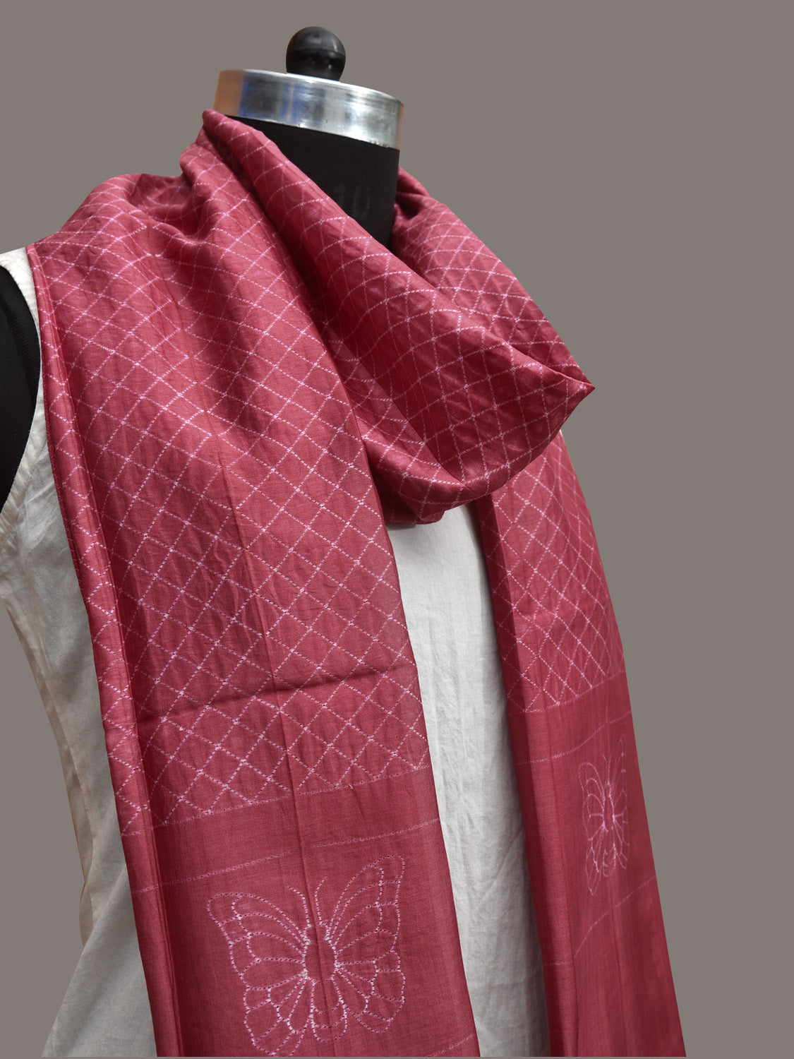 Burgundy Shibori Sico Stole with Checks Design ds3604