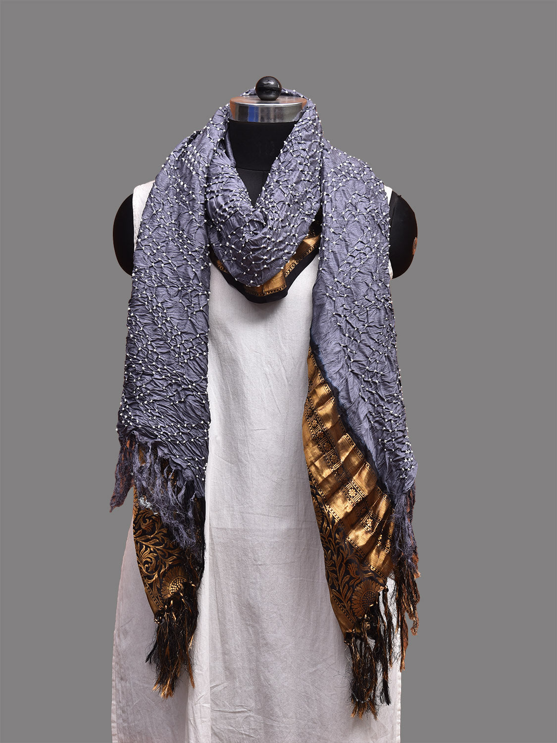 Grey and Black Bandhani Kanchipuram Silk Handloom Dupatta with Zig-Zag Design ds3708