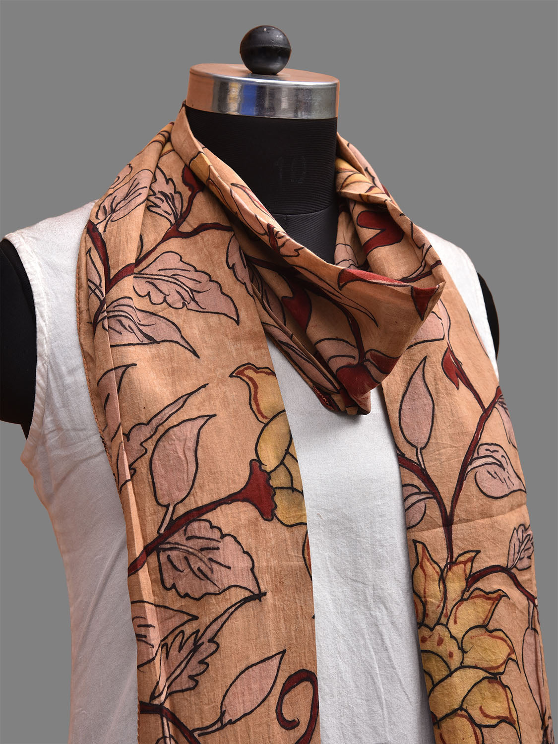 Light Orange Kalamkari Hand Painted Cotton Stole with Floral Design ds3718