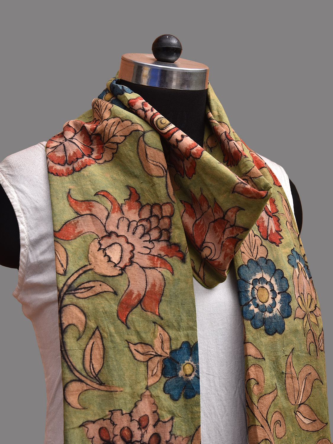 Green Kalamkari Hand Painted Khadi Cotton Stole with Floral Design ds3719