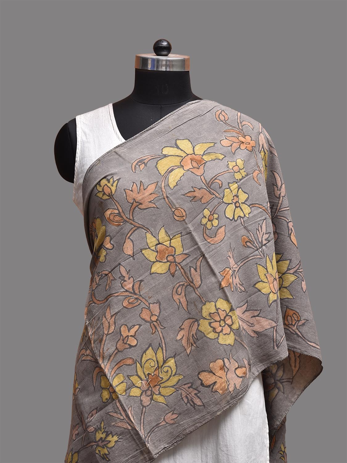 Light Grey Kalamkari Hand Painted Cotton Stole with Floral Design ds3784