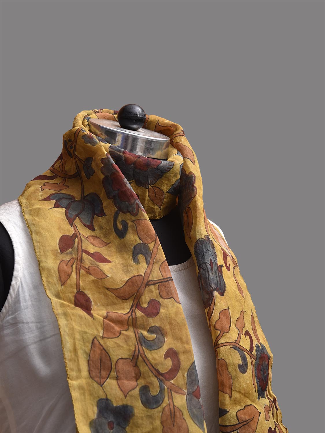 Yellow Kalamkari Hand Painted Organza Stole with Floral Design ds3790