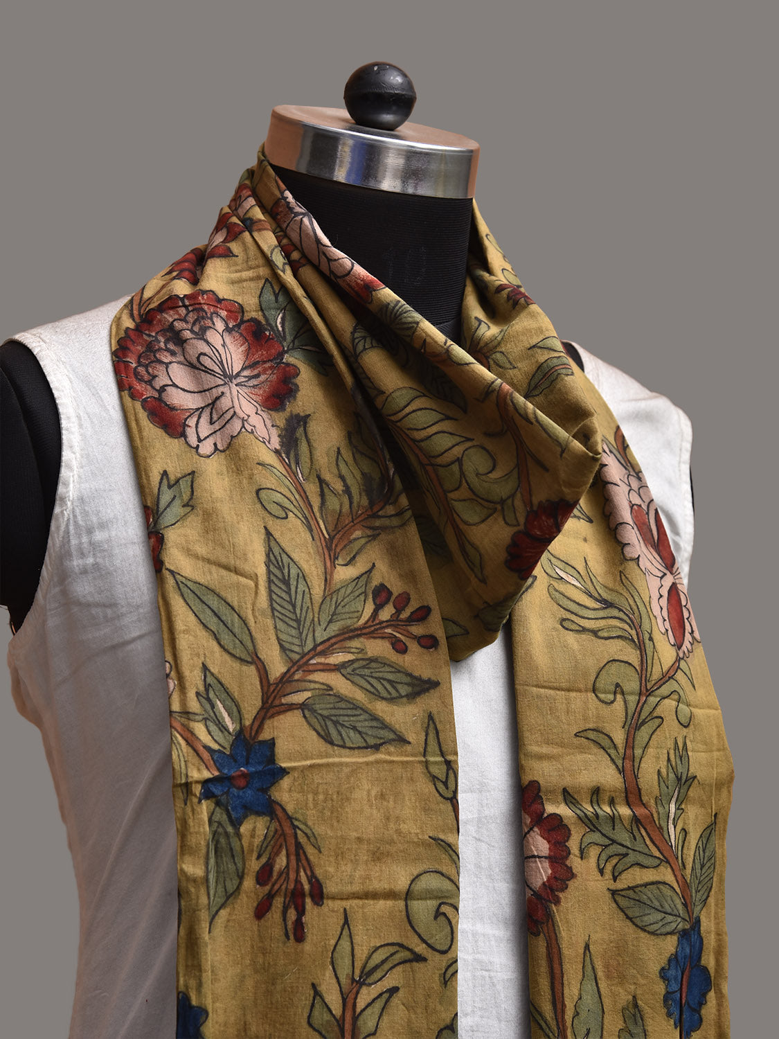 Yellow Kalamkari Hand Painted Sico Stole with Floral Design ds3795