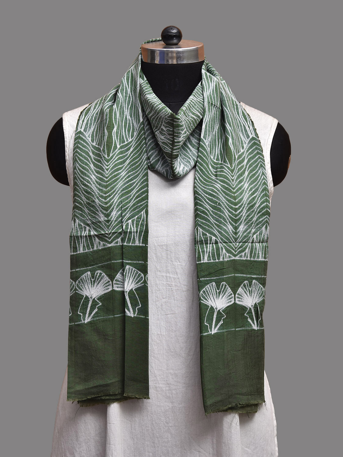 Green Shibori Cotton Stole with Zig-Zag Design ds3813