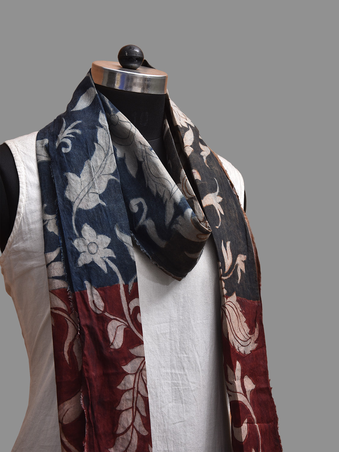 Multicolor Kalamkari Hand Painted Cotton Dupatta with Floral Design ds3820