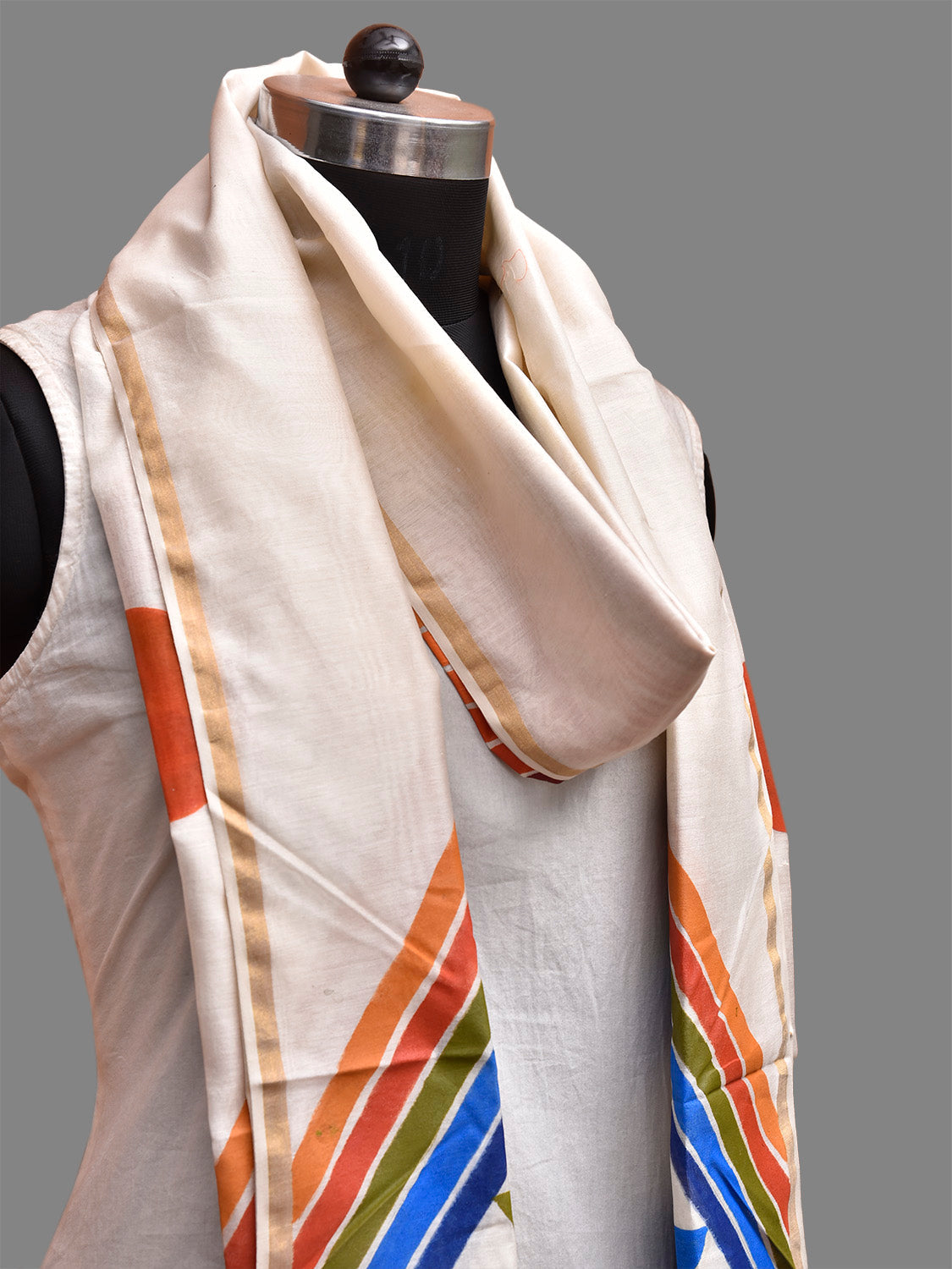 Beige Hand Painted Cotton Silk Dupatta with Geometrical Design ds3838