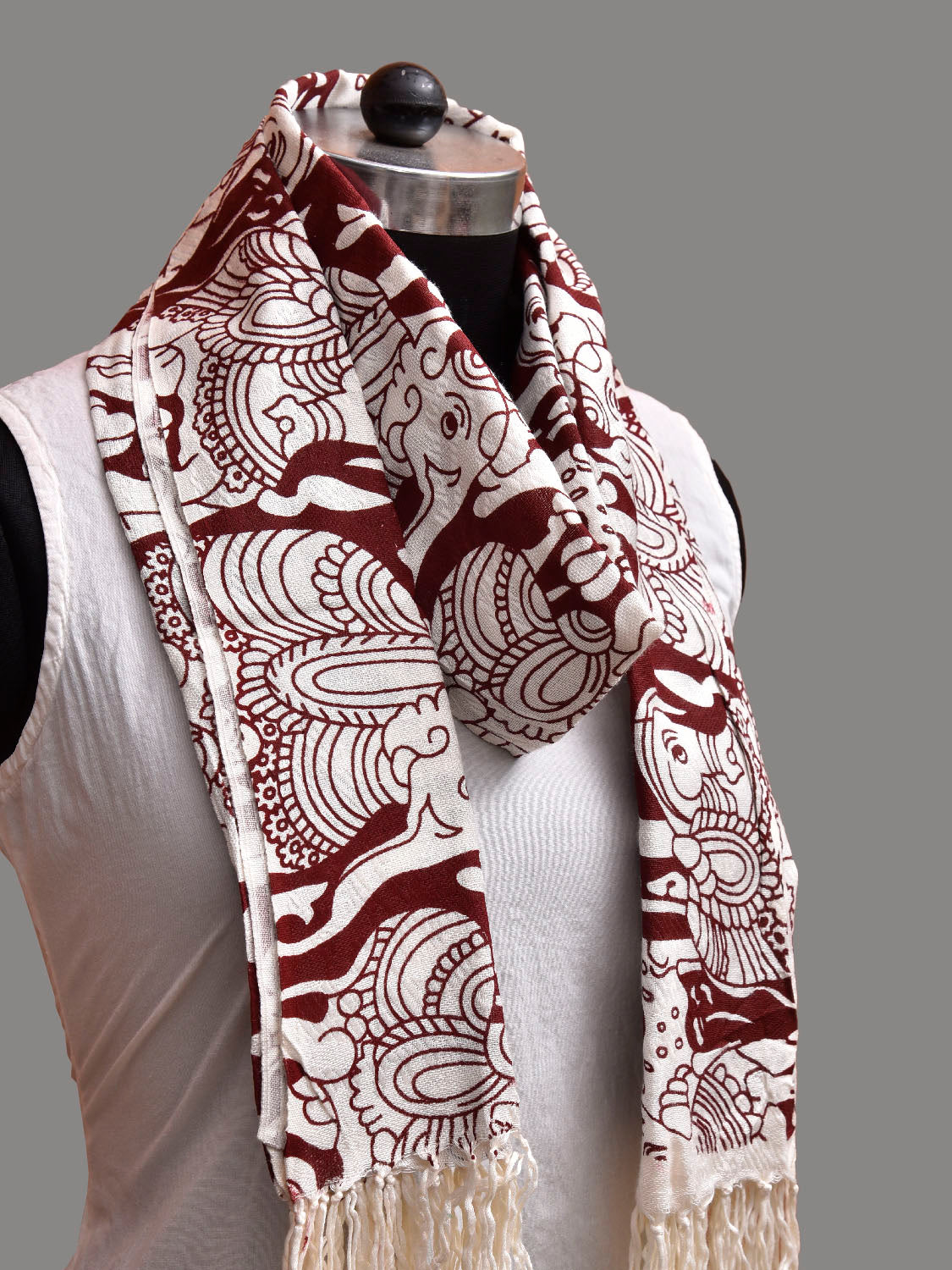 Maroon and White Printed Cotton Dupatta with Horse and Elephant Design ds3842