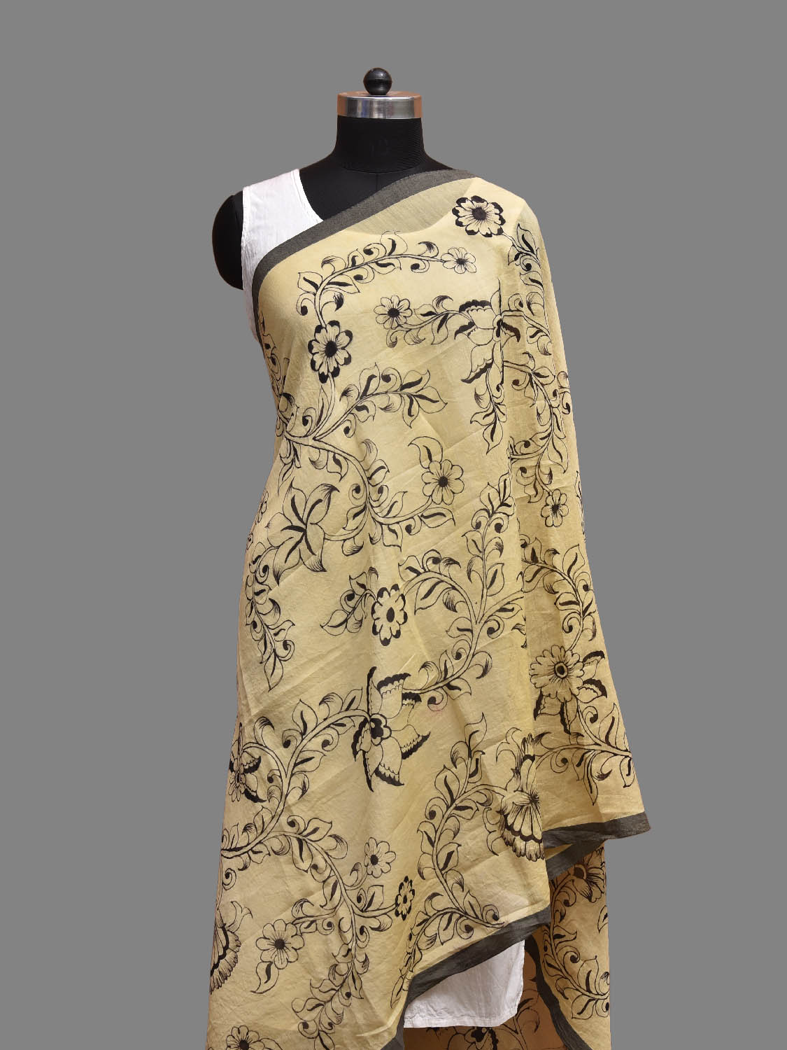 Cream and Black Kalamkari Hand Painted Cotton Silk Dupatta with Floral Design ds3849