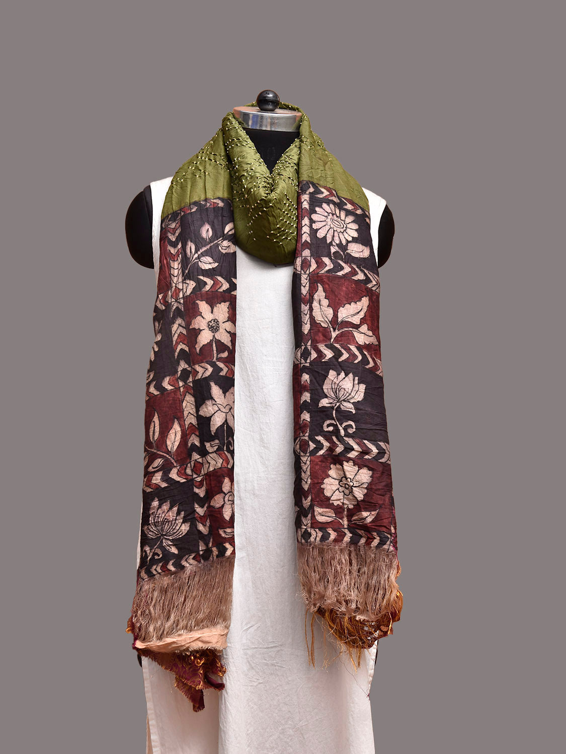 Green and Magenta Bandhani Kanchipuram Silk Dupatta with Hand Kalamkari Design ds3866