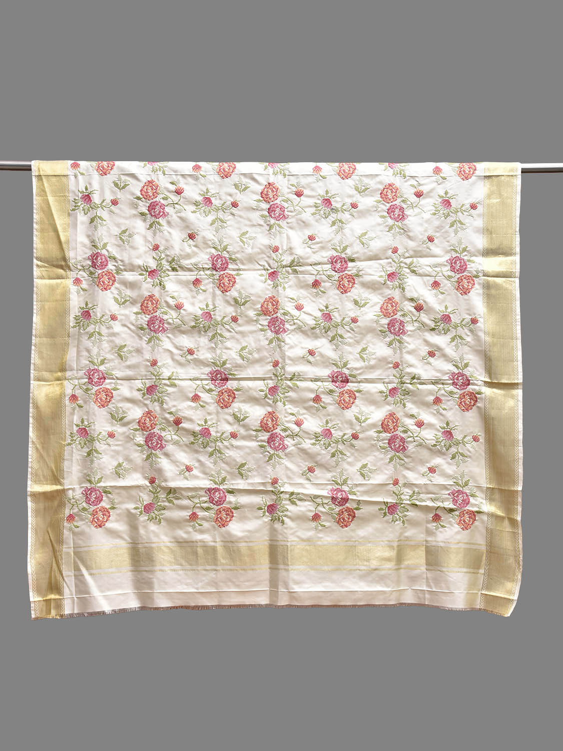 White Petite Embroidary Kanchipuram Silk Dupatta with Floral Design ds3867