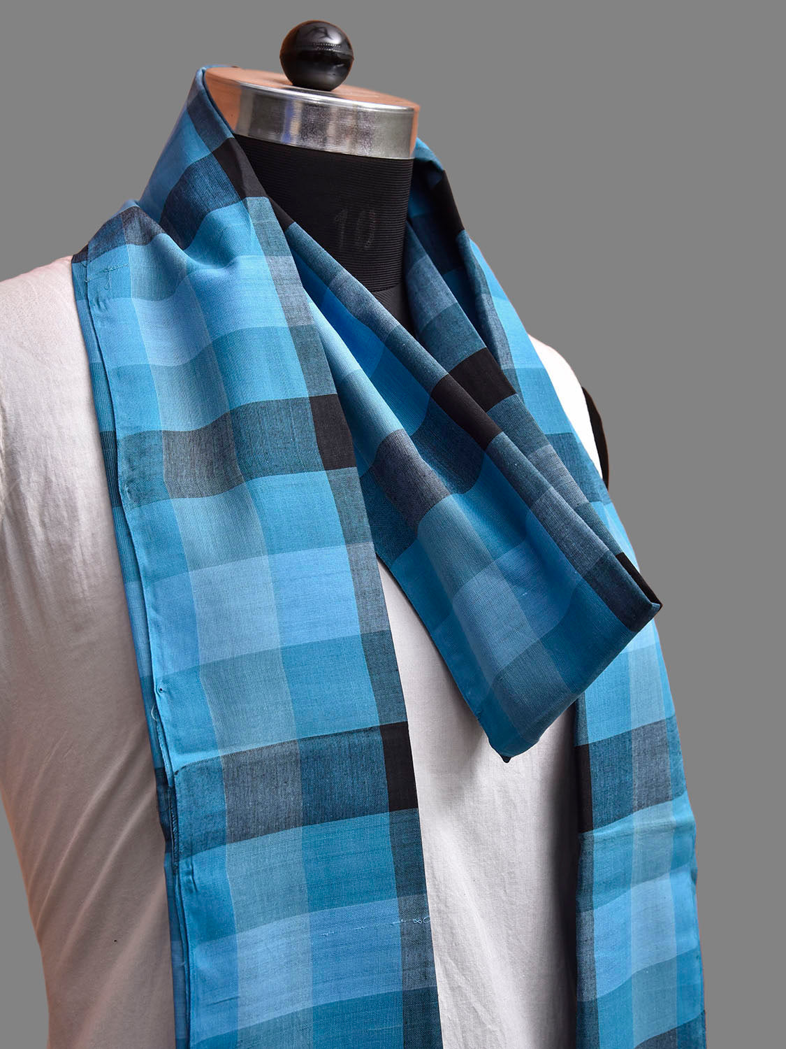 Blue and Black Mangalgiri Cotton Handloom Dupatta with Checks Design ds3895