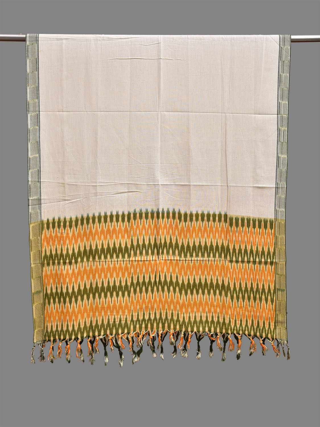 White and Green Pochampally Ikat Cotton Handloom Dupatta with Grill Pallu Design ds3938