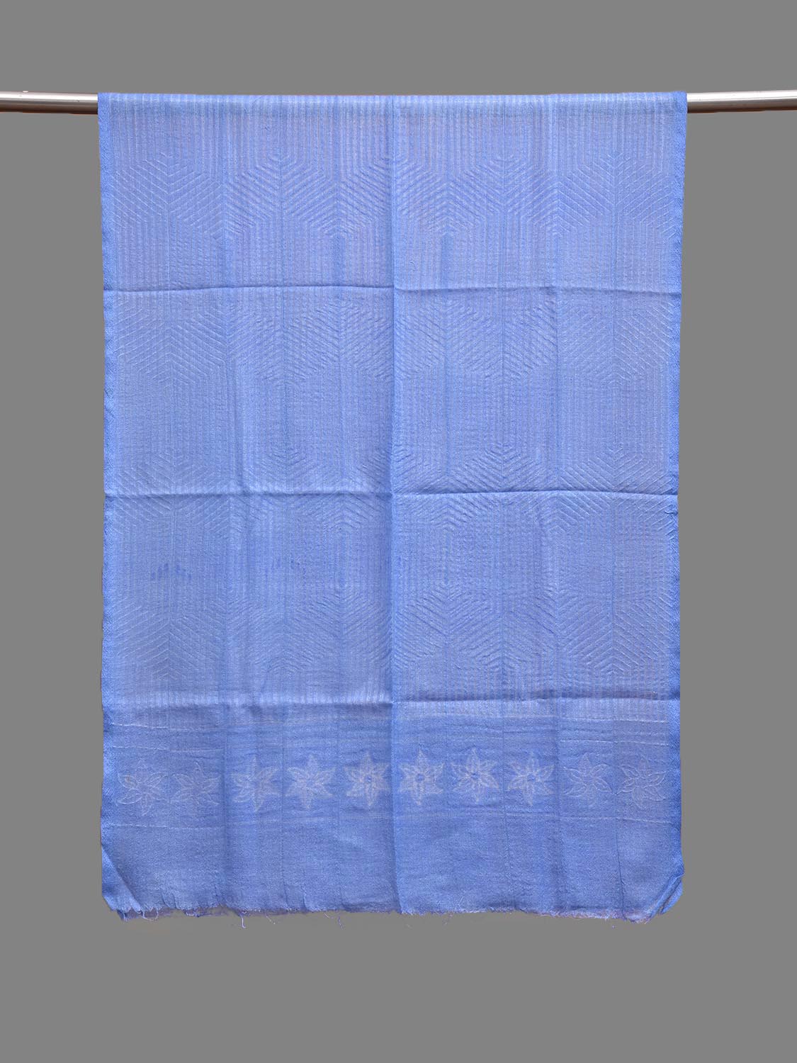 Blue Shibori Woolen Stole with Grill and Floral Design ds3947