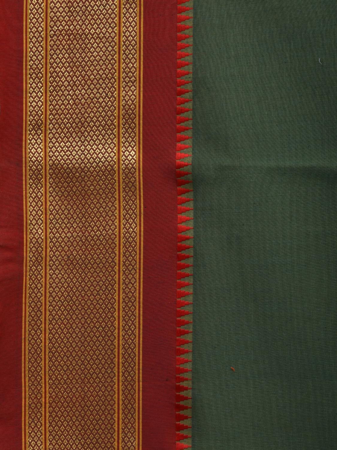 Green and Red Bamboo Cotton Plain Saree with Zari Border Design bc0046