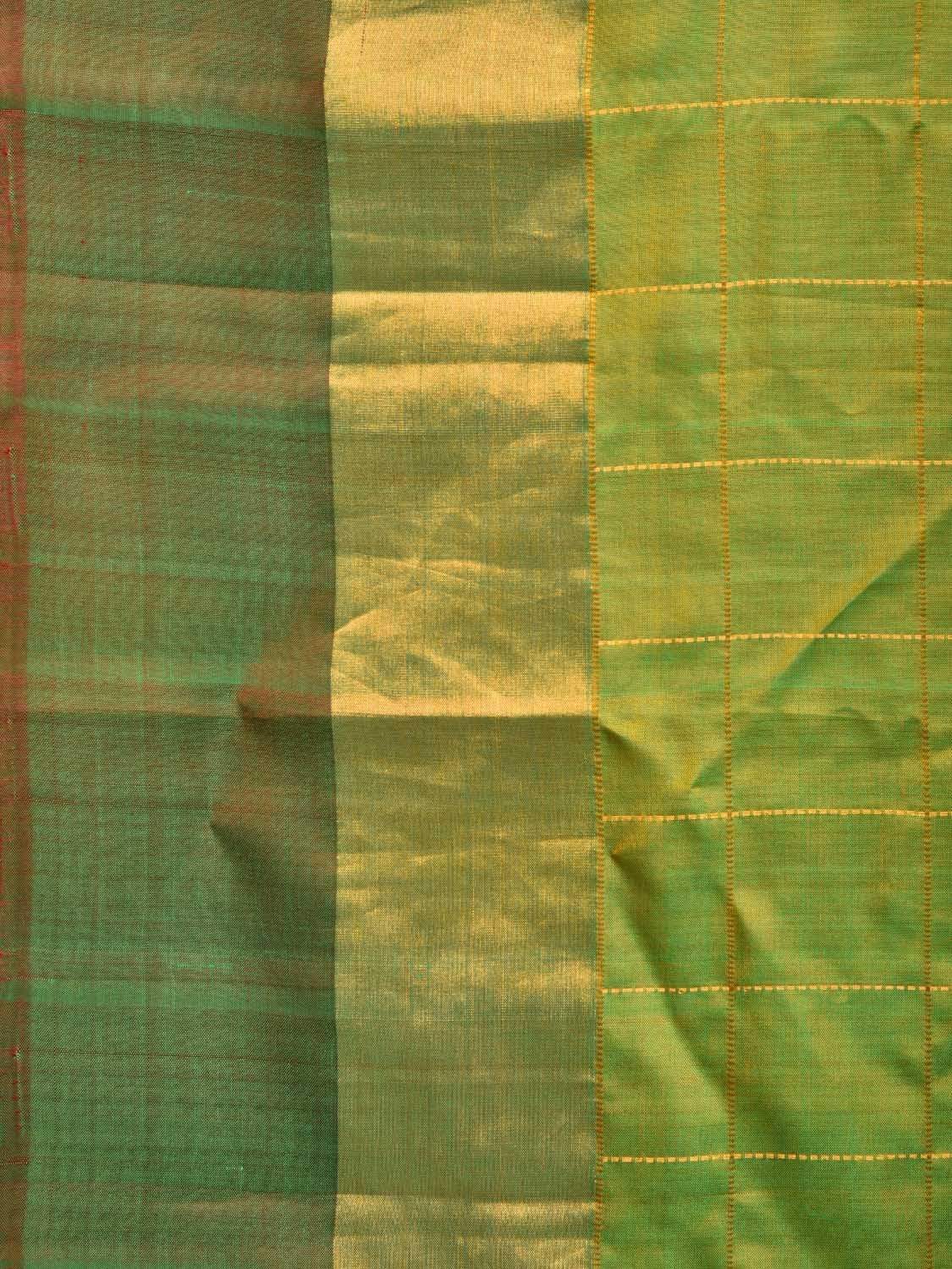 Green Gadwal Silk Handloom Saree with Checks Design g0266