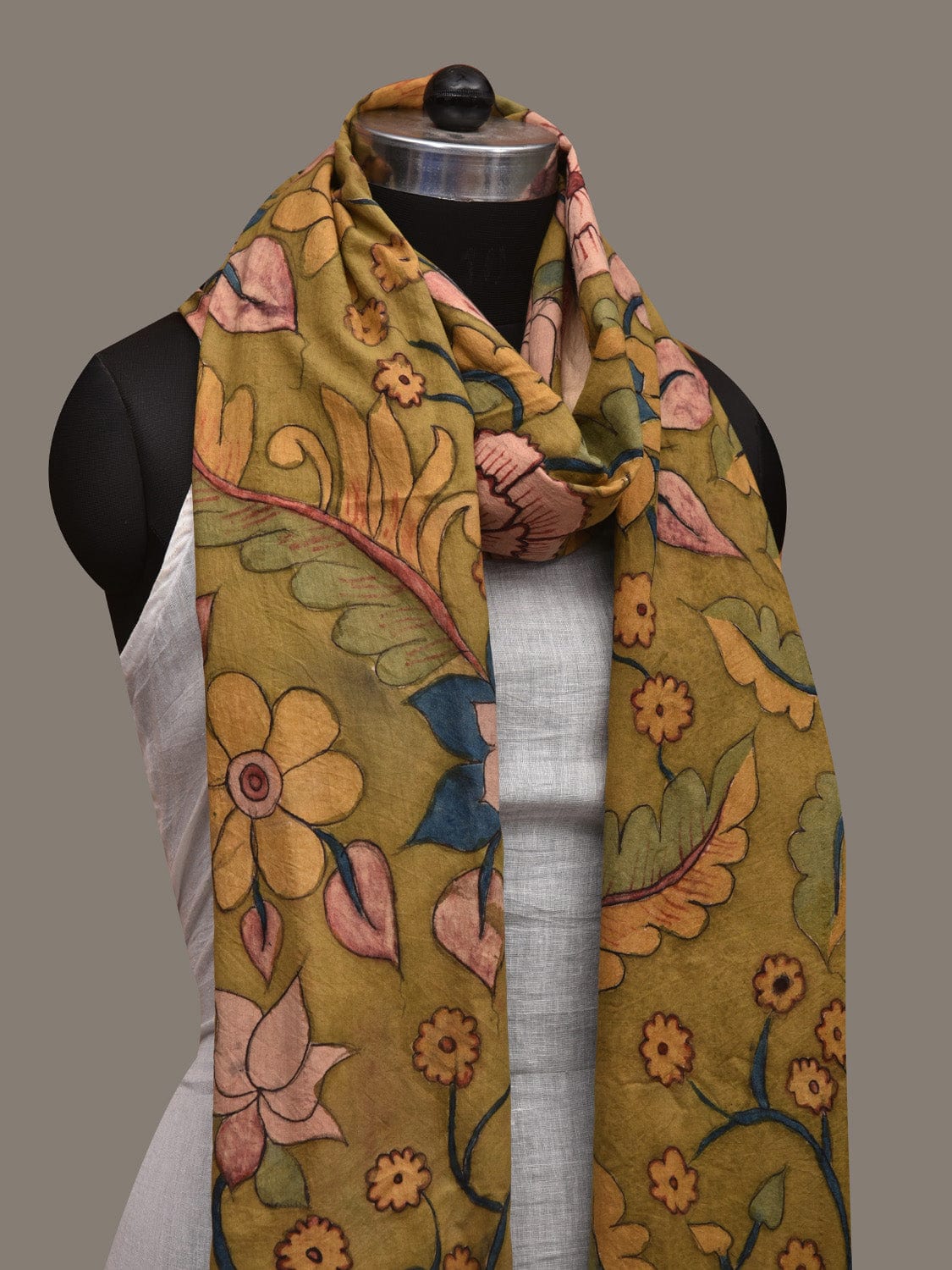 Green Kalamkari Hand Painted Cotton Handloom Dupatta with Floral Design ds2991