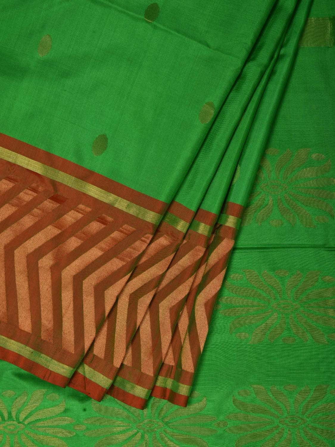 Green Uppada Silk Handloom Saree with Border Design u1773
