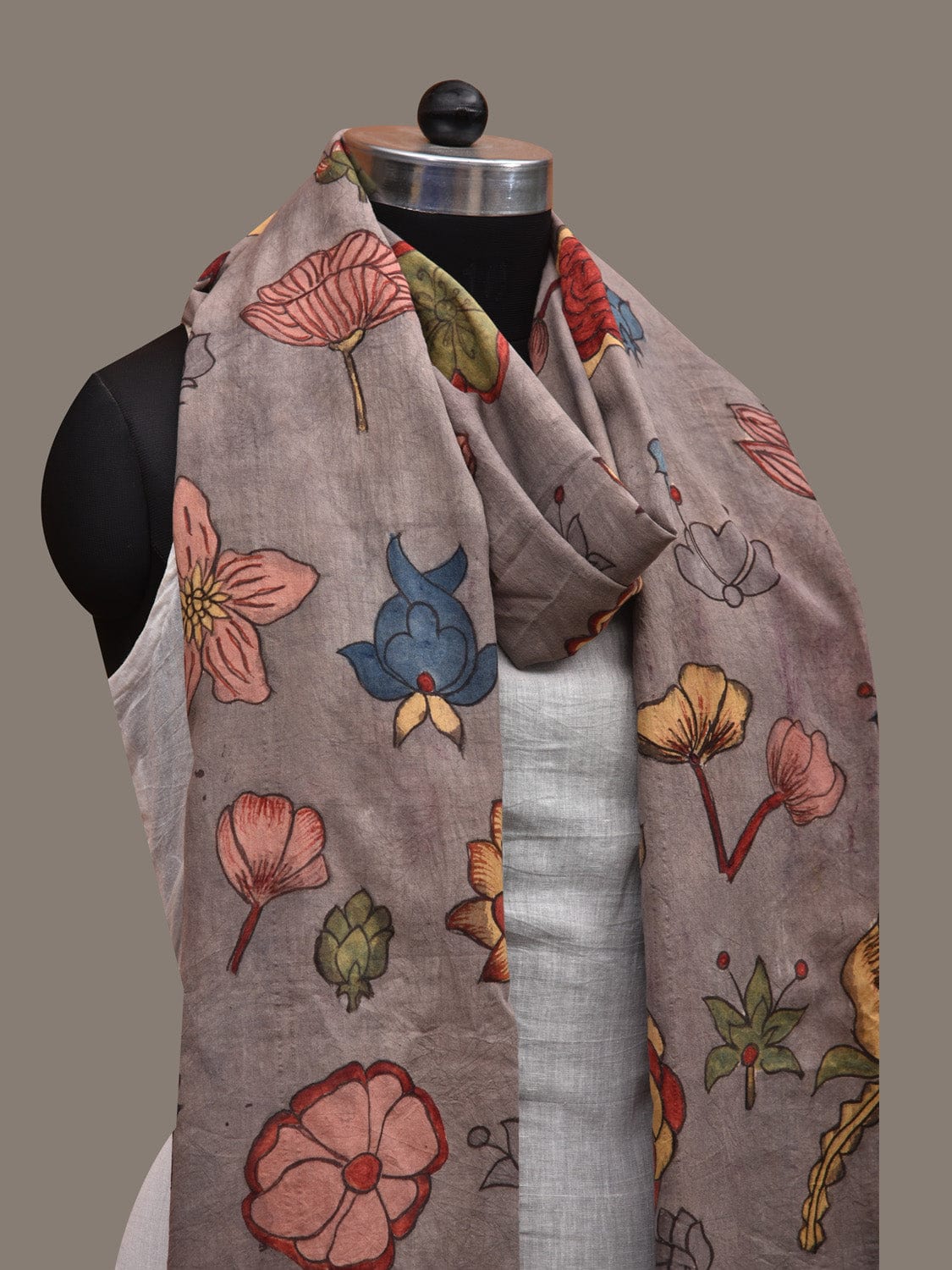 Grey Kalamkari Hand Painted Cotton Handloom Dupatta with Doby Border and Floral Design ds2868