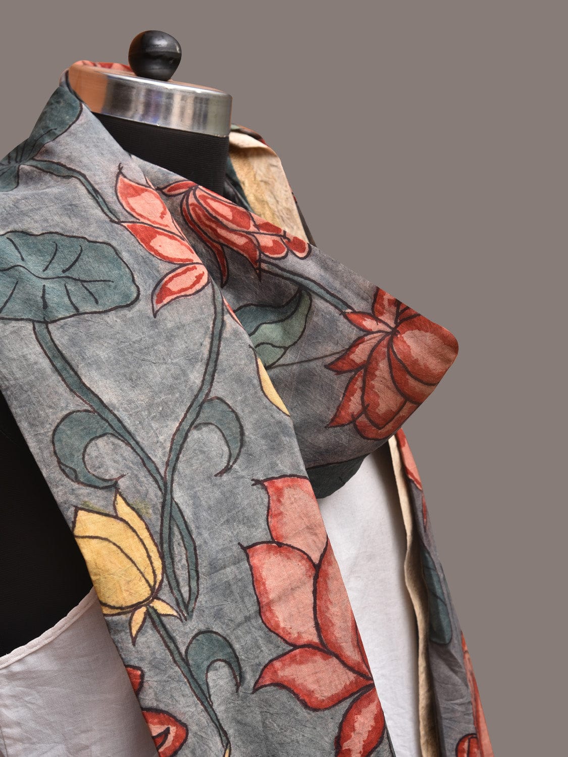 Grey Kalamkari Hand Painted Sico Dupatta with Lotus Flowers Design ds3393