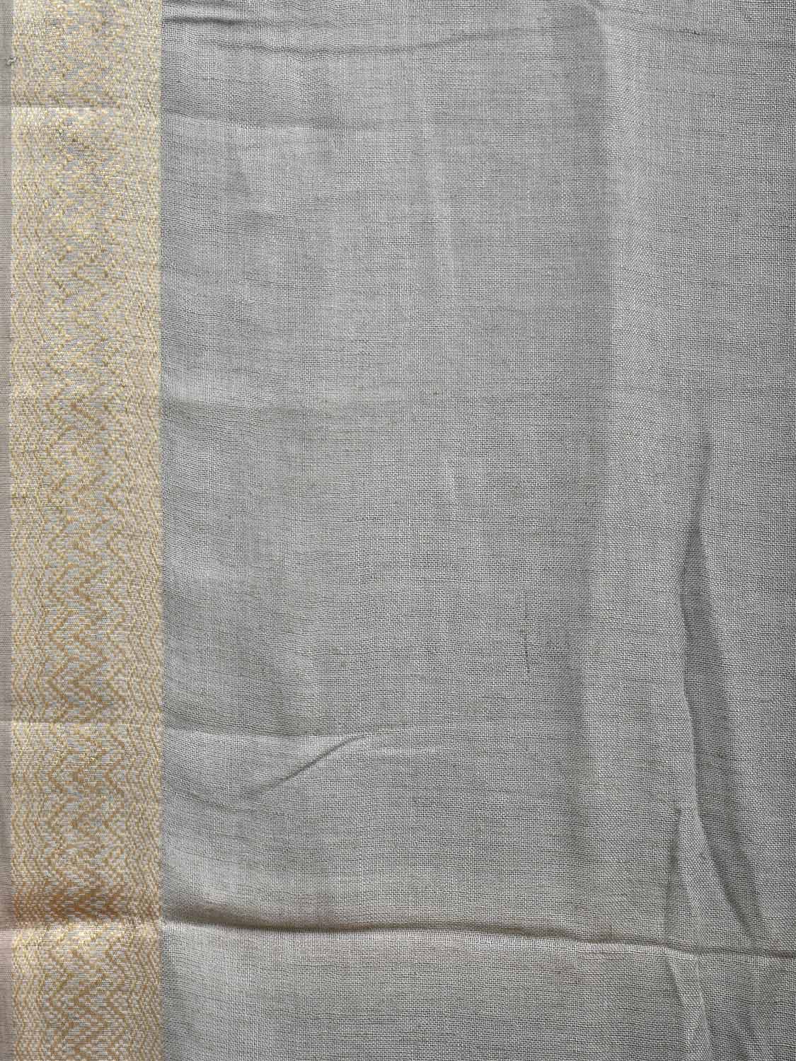 Grey Linen Cotton Plain Saree with Strips Pallu Design o0564