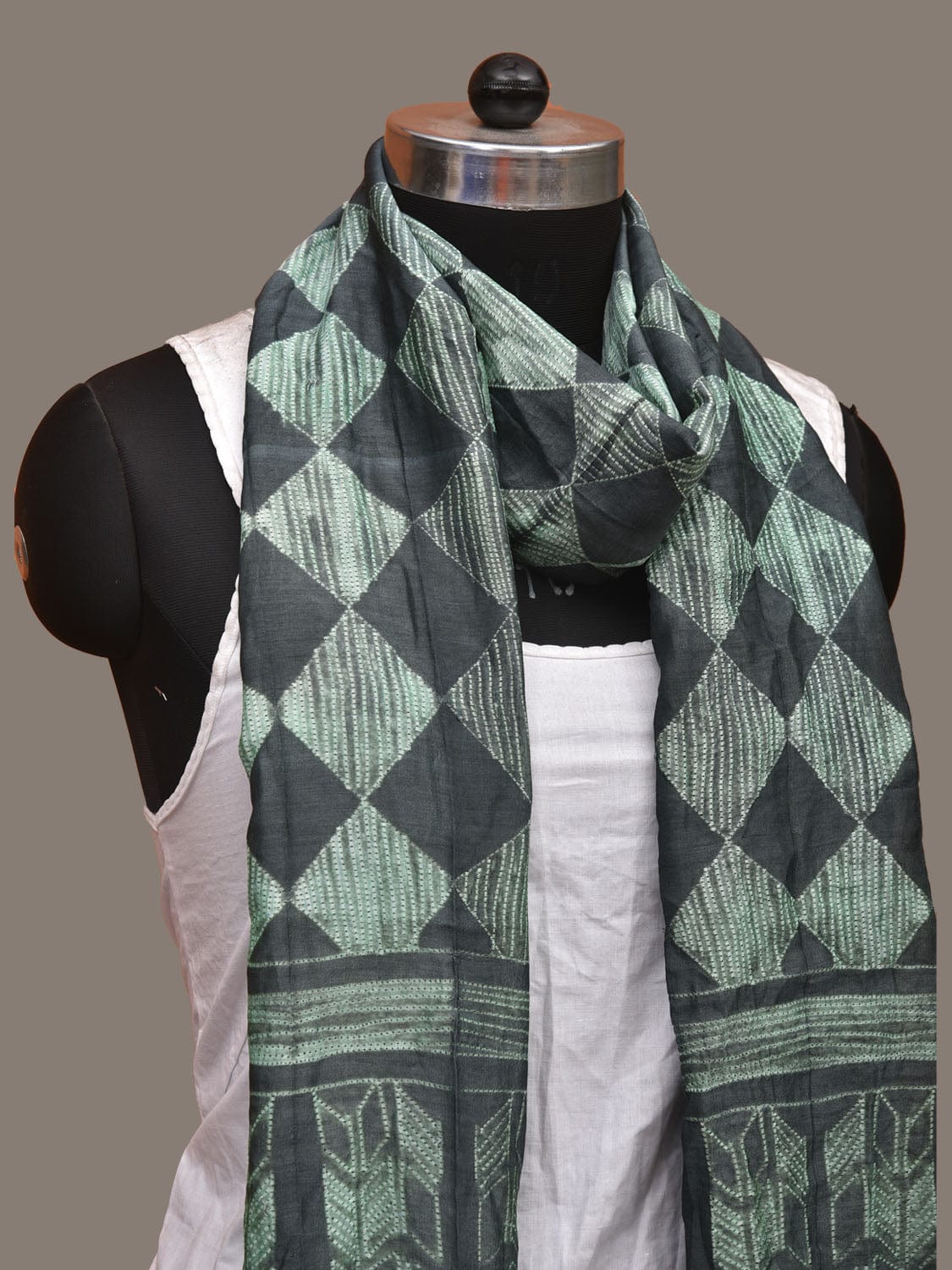 Grey Shibori Silk Handloom Stole with Checks Design ds3101