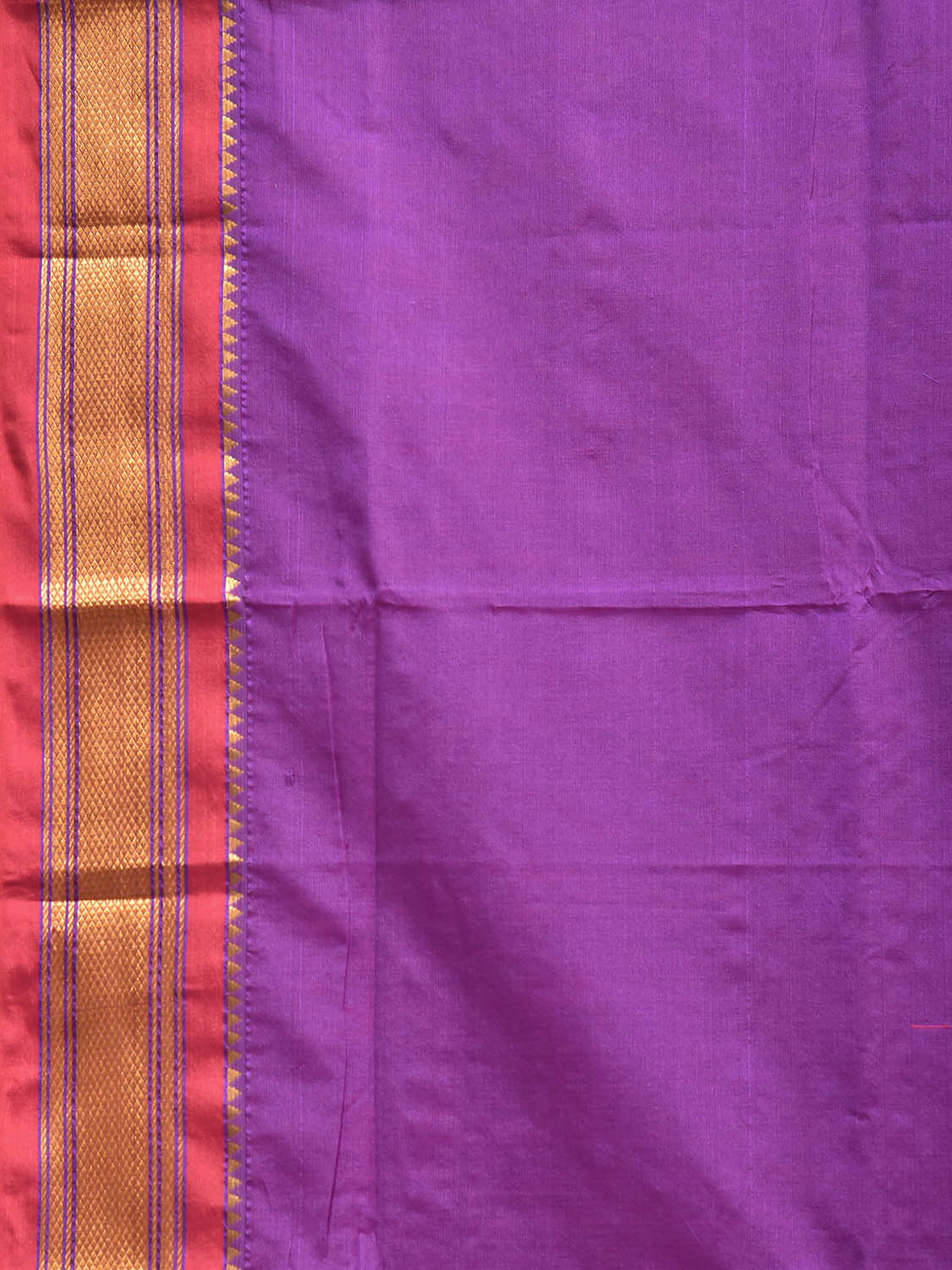 Magenta and Red ilkal Cotton Viscose Plain Saree with Contrast Pallu Design il0057