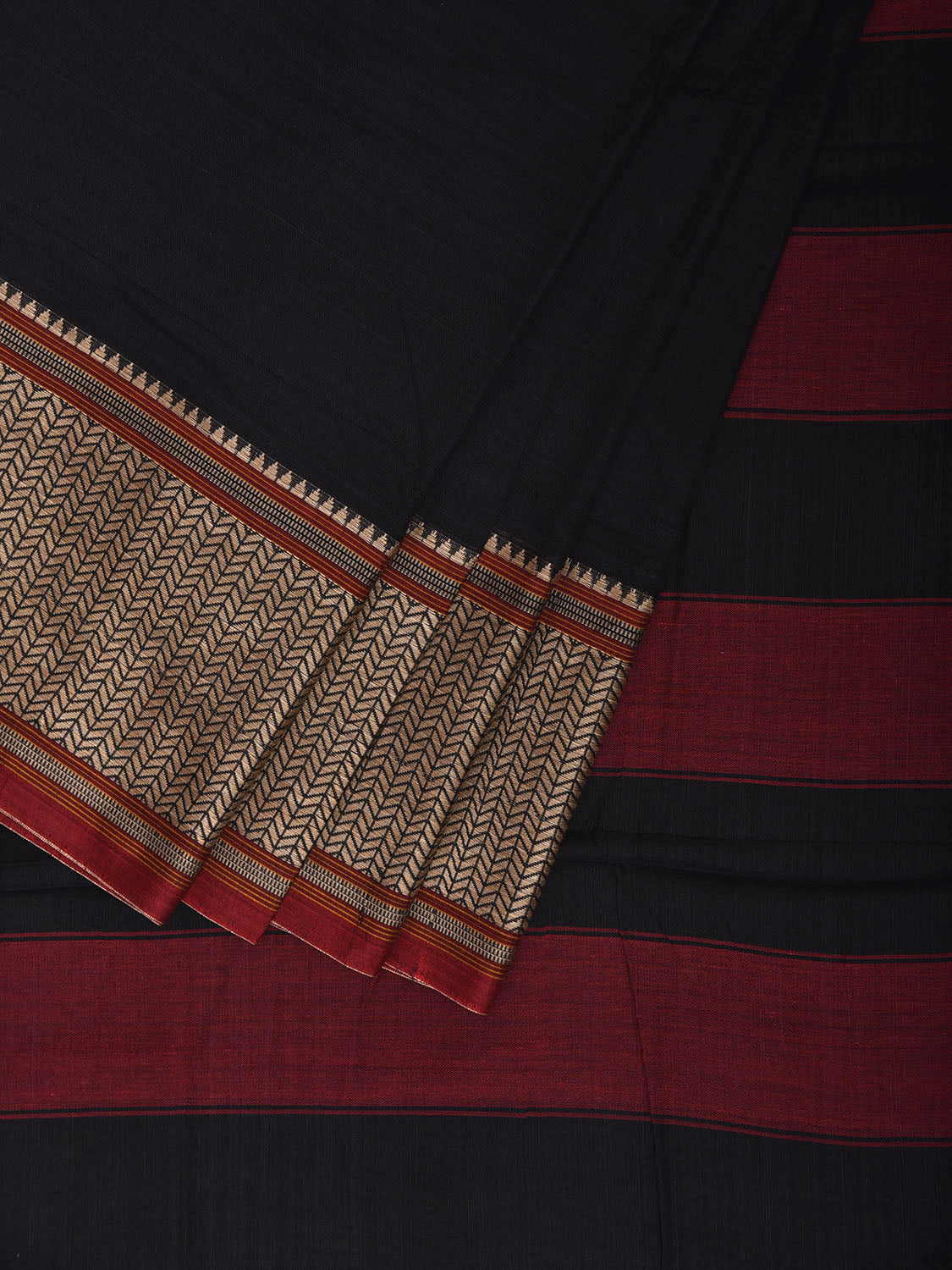 Black and Red Kanchipuram Cotton Plain Saree with Strips Pallu Design No Blouse k0874