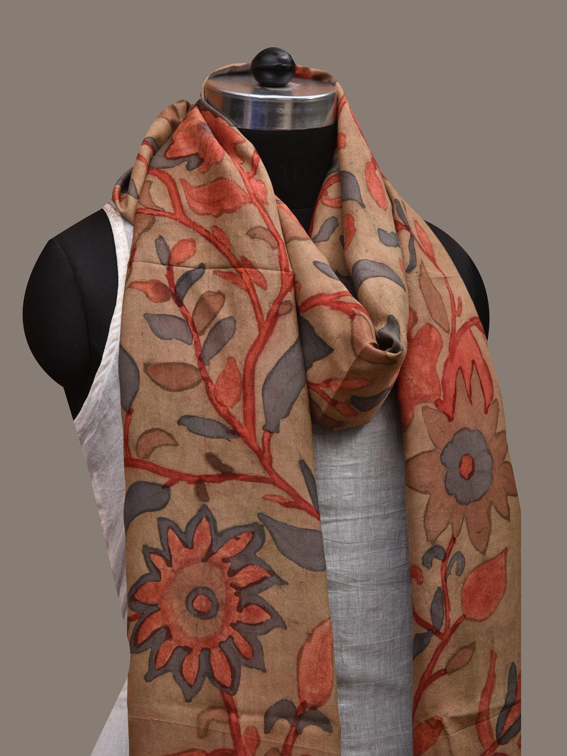Khaki and Red Kalamkari Hand Painted Kanchipuram Silk Handloom Dupatta with Floral Design ds2789