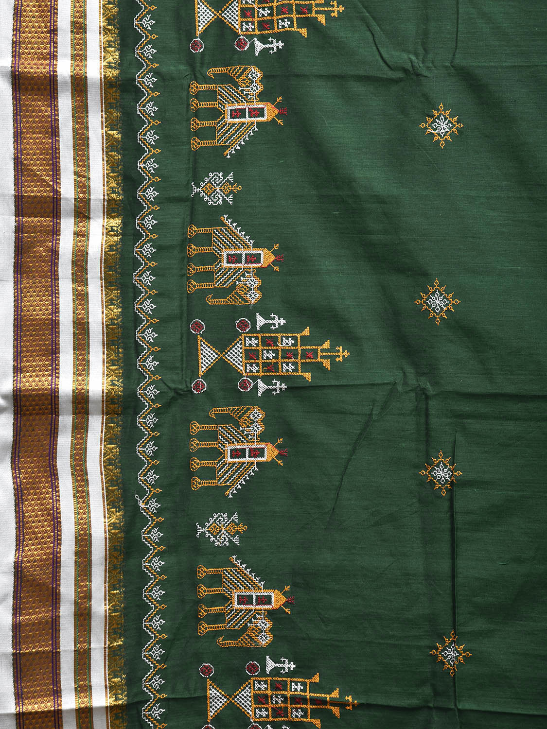 Green and White Kasuti Work On ilkal Cotton Viscose Saree with Contrast Pallu Design No Blouse ku0012