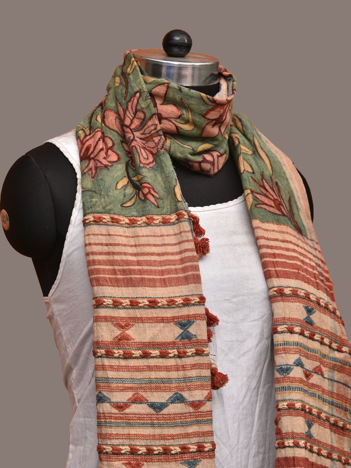 Light Green Kalamkari Hand Painted Bhujodi Cotton Handloom Stole with Floral Design ds3194