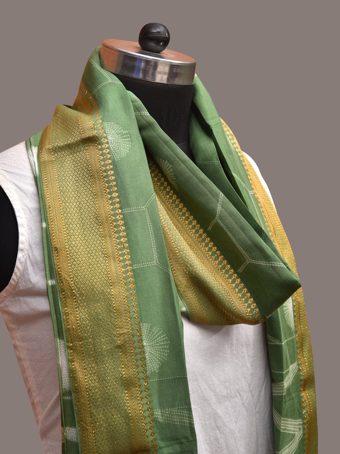 Light Green Shibori Sico Dupatta with Geometric and Grill Design ds3625