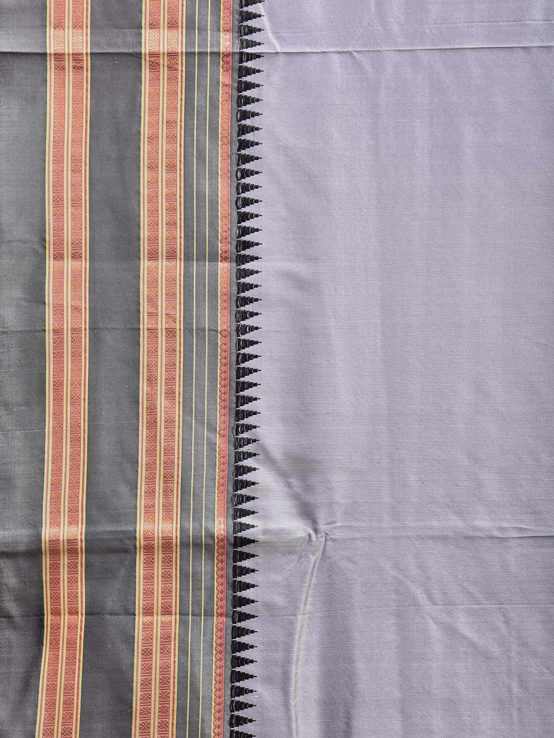Light Grey and Black Narayanpet Silk Handloom Plain Saree with Contrast Pallu Design No Blouse np1063