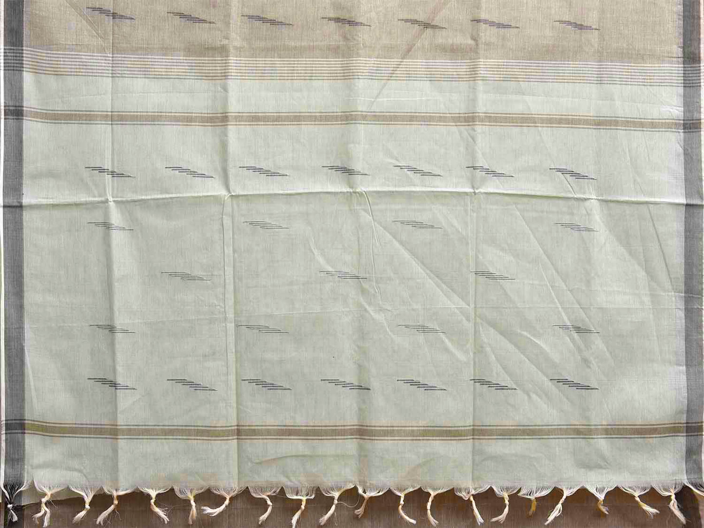 Light Grey and Sea Green Venkatagiri Cotton Saree with Pallu Buta Design v0123
