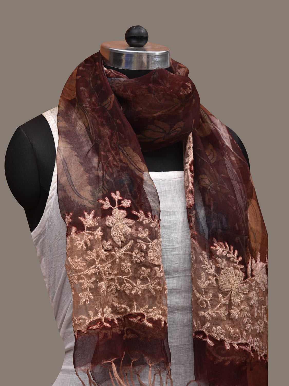 Maroon Kalamkari Hand Painted Organza Silk Stole with Floral and Embroidary Design ds2892