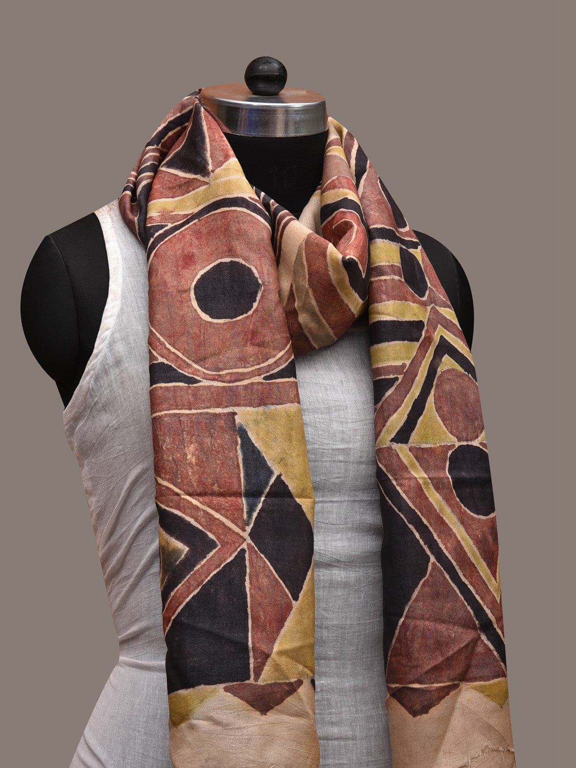 Multicolor Kalamkari Hand Painted Silk Handloom Stole with Geometric Design ds2711