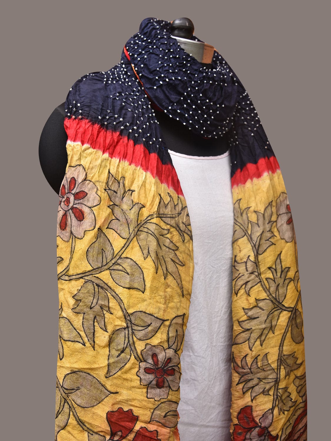 Navy Bandhani Kanchipuram Silk Handloom Dupatta with Kalamkari Design ds3373