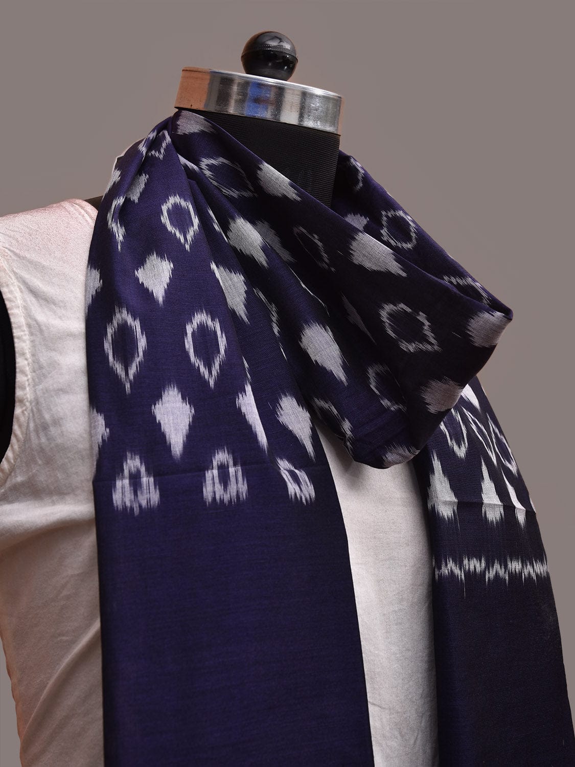 Navy Pochampally Ikat Cotton Handloom Stole with Buta Design ds3649