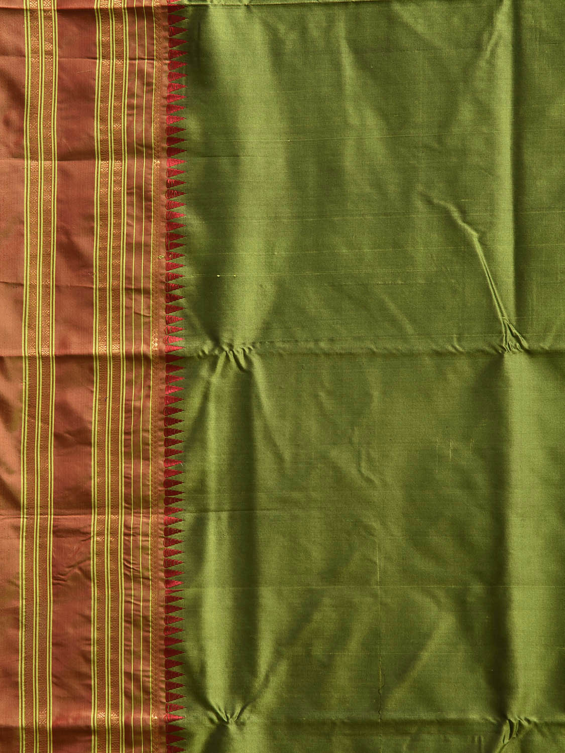 Olive and Maroon Narayanpet Silk Handloom Plain Saree with Contrast Pallu Design No Blouse np1180