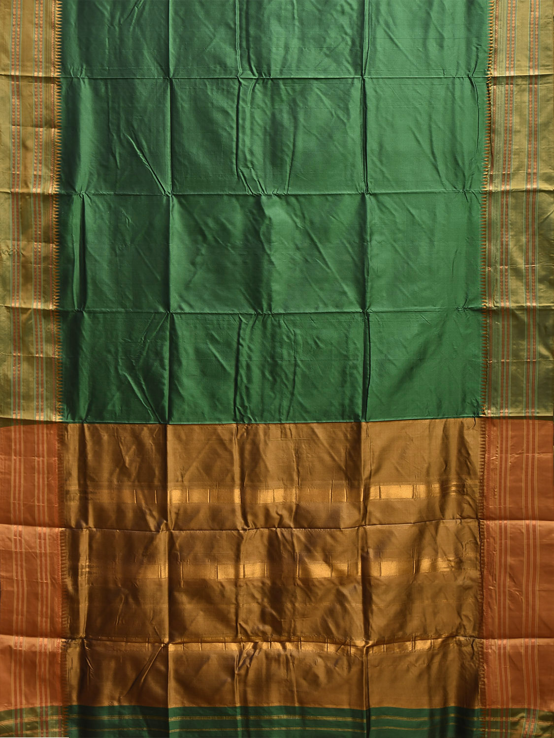 Green and Mustard Narayanpet Silk Plain Saree with Contrast Pallu Design No Blouse np1263