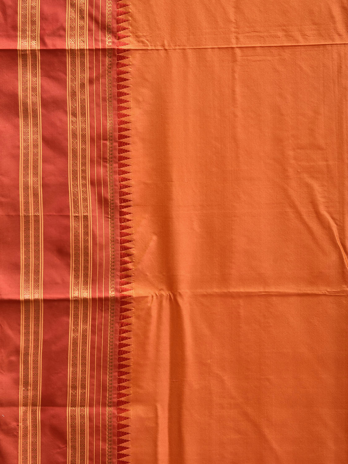 Orange and Red Narayanpet Silk Handloom Plain Saree with Contrast Pallu Design No Blouse np1276